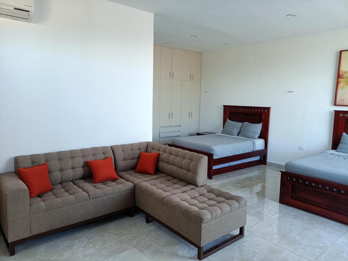 Casa Hector, Con Jacuzzi, Cerca Del Foro Gnp. Villa Mérida Kültér fotó