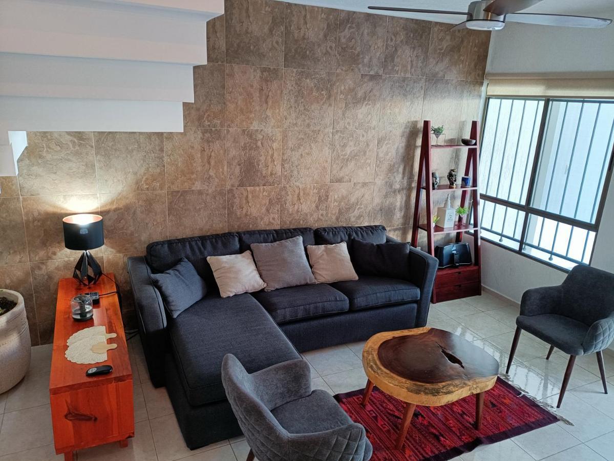 Casa Hector, Con Jacuzzi, Cerca Del Foro Gnp. Villa Mérida Kültér fotó