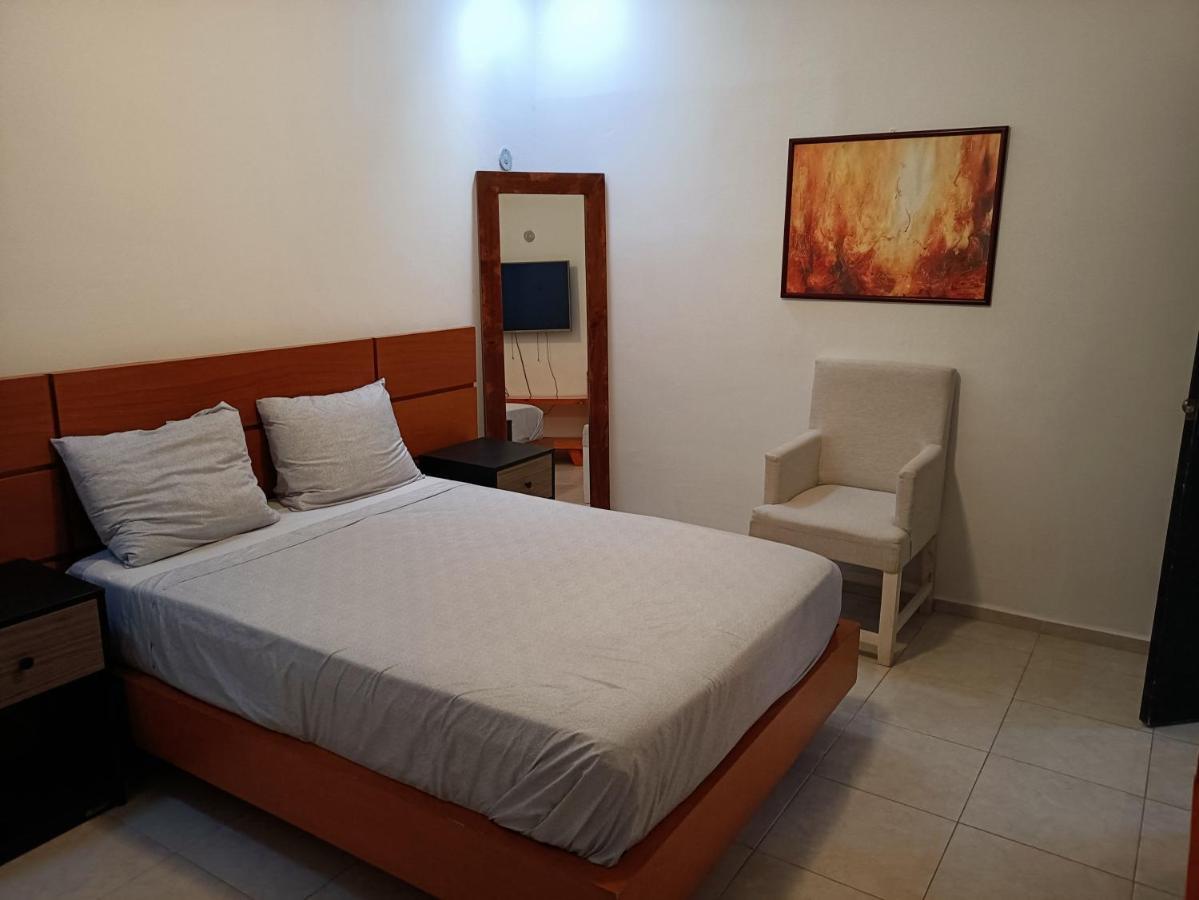 Casa Hector, Con Jacuzzi, Cerca Del Foro Gnp. Villa Mérida Kültér fotó